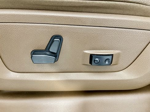 Used 2024 RAM 3500 Limited w/ Towing Technology Group image 16