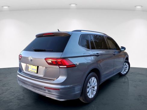 Used 2020 Volkswagen Tiguan S image 7