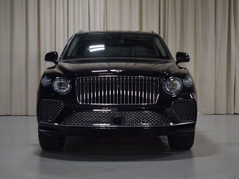 New 2025 Bentley Bentayga AWD/4WD image 16