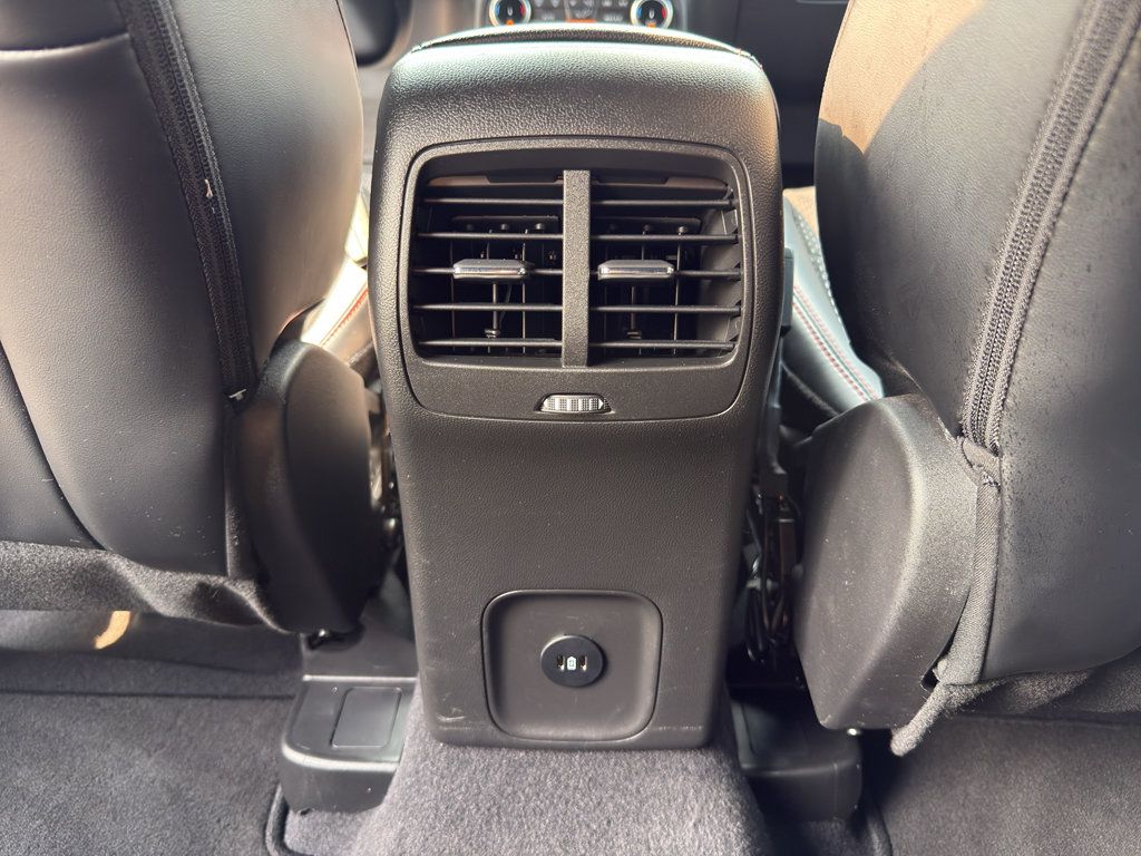 Certified 2025 Ford Escape Platinum AWD/4WD image 23