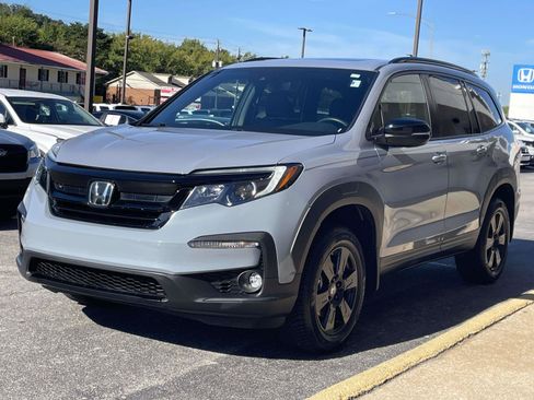 Used 2022 Honda Pilot TrailSport image 4