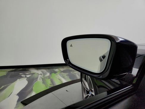 Used 2016 BMW 750i image 16