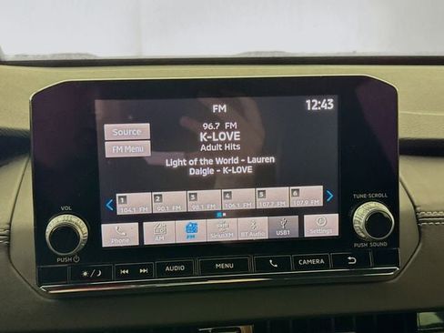 Used 2022 Mitsubishi Outlander SE image 16