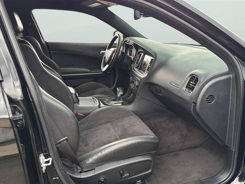 Used 2018 Dodge Charger GT AWD/4WD image 15