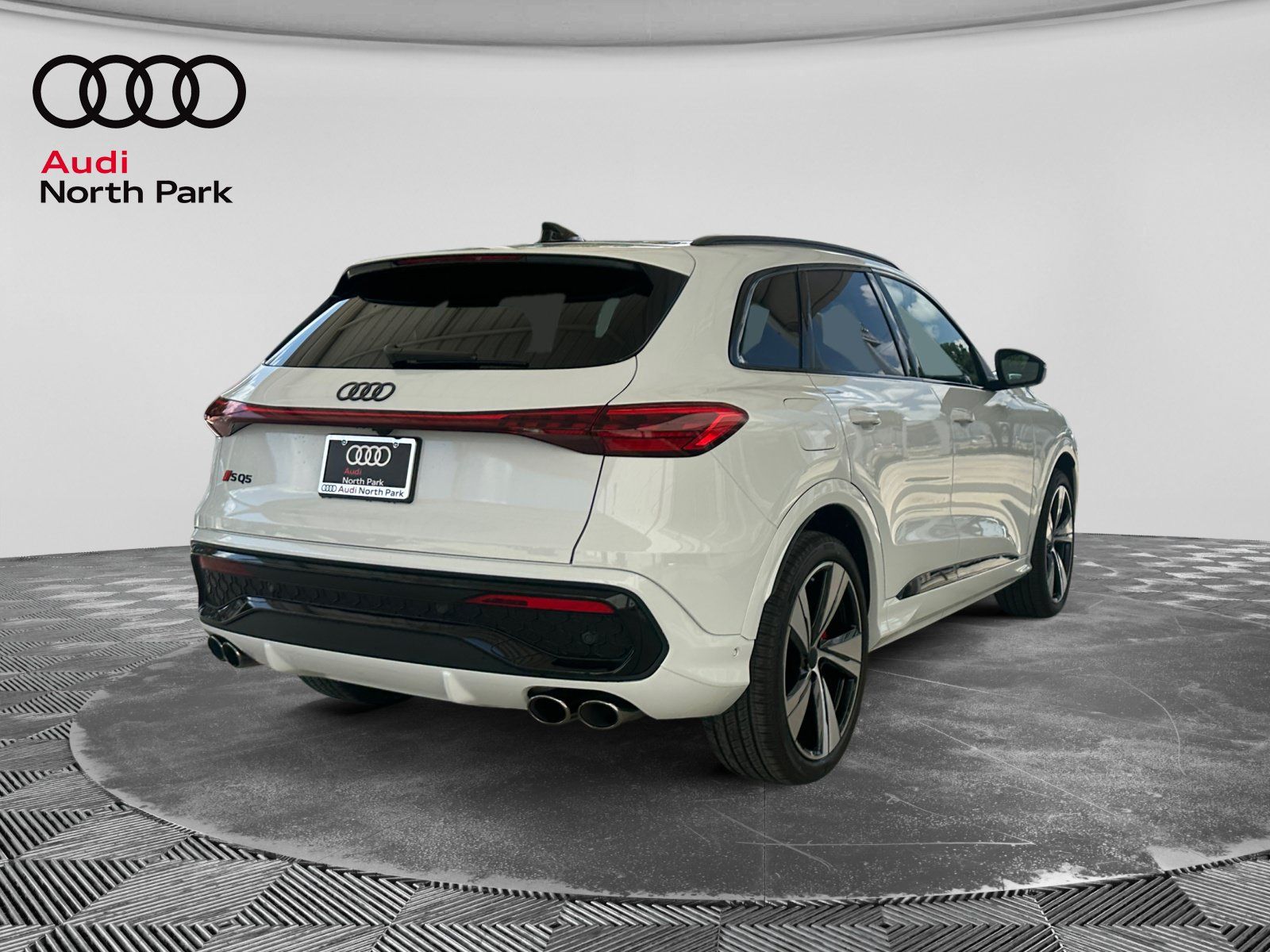 Used 2025 Audi SQ5 Premium Plus AWD/4WD image 5