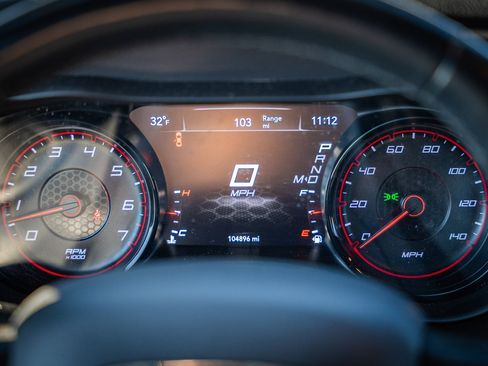 Used 2019 Dodge Charger SXT image 30