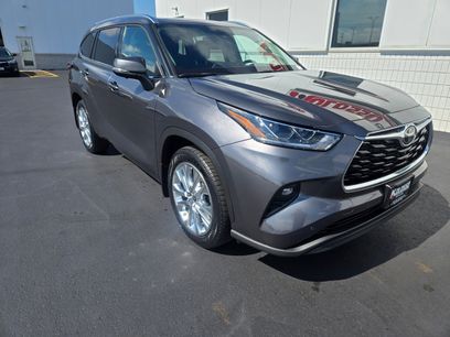 Used 2024 Toyota Highlander Limited