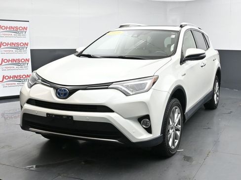 Used 2016 Toyota RAV4 Limited image 4