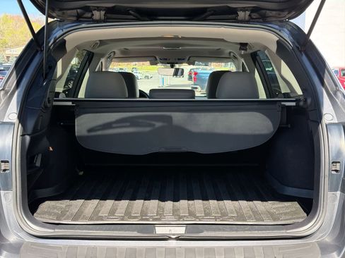 Used 2019 Subaru Outback 2.5i Limited AWD/4WD image 36