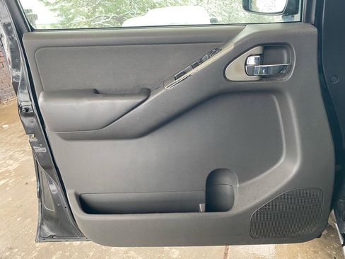 Used 2009 Nissan Pathfinder S RWD image 9