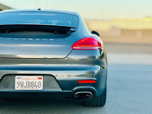 Used 2016 Porsche Panamera AWD/4WD image 6