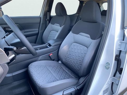 New 2026 Nissan Kicks SV image 13