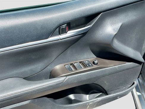 Used 2024 Toyota Camry XSE image 18