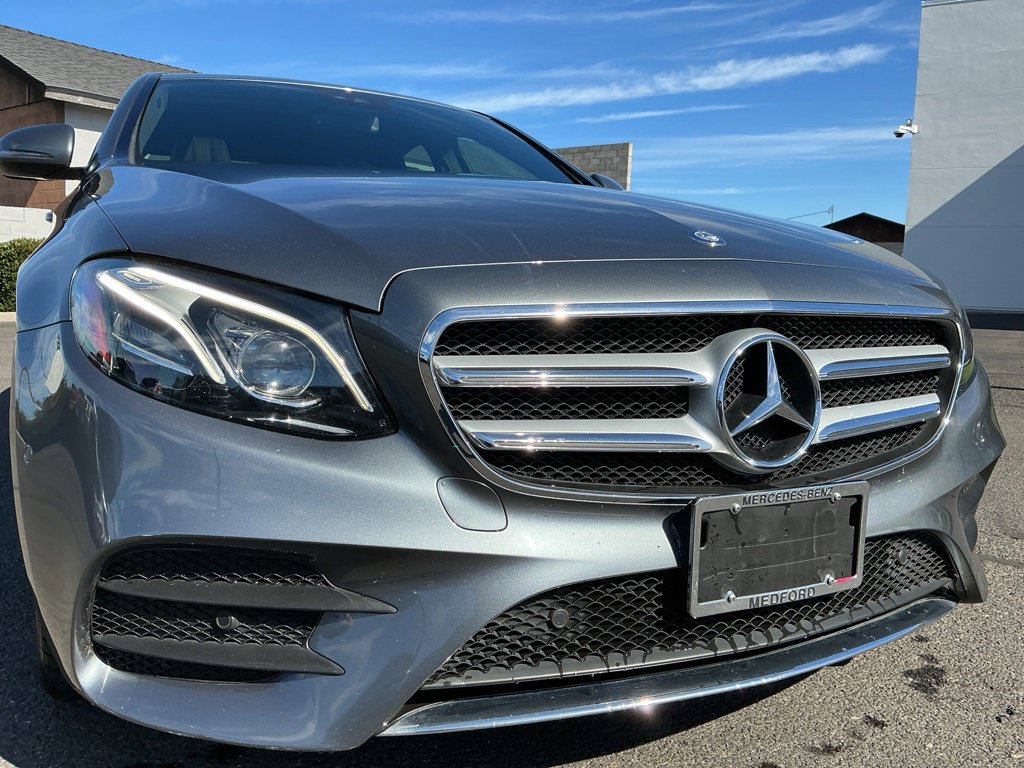Used 2017 Mercedes-Benz E 300 4MATIC image 10