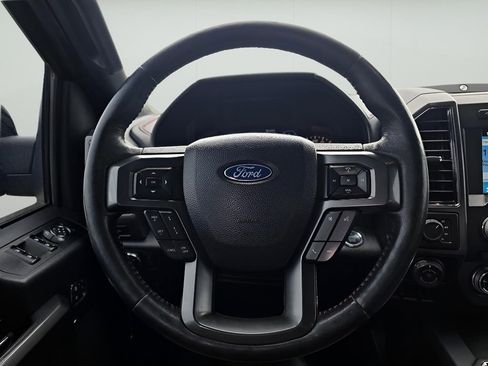 Used 2018 Ford F150 Lariat w/ Equipment Group 502A Luxury AWD/4WD image 25