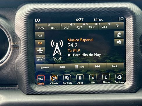 Used 2021 Jeep Gladiator Overland AWD/4WD image 16
