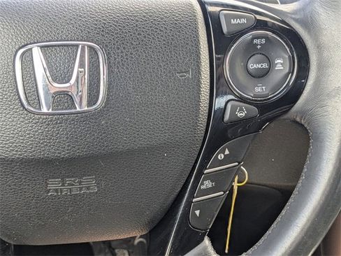 Used 2016 Honda Accord Sport image 25