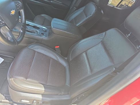 Used 2023 Chevrolet Traverse High Country w/ LPO, Floor Liner Package AWD/4WD image 28
