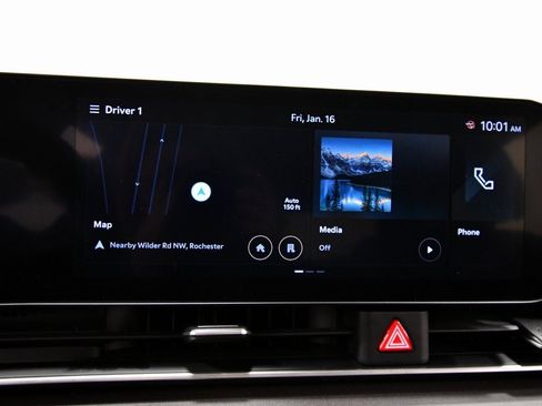 Certified 2025 Kia Carnival EX image 23