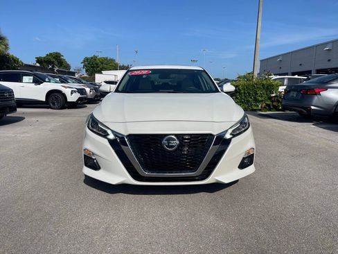 Certified 2020 Nissan Altima 2.5 SV FWD image 3