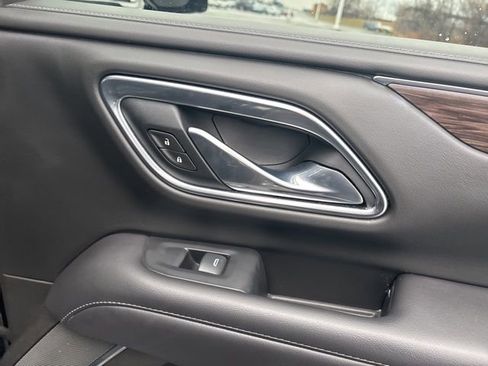 Used 2021 Chevrolet Tahoe Z71 w/ Luxury Package image 17