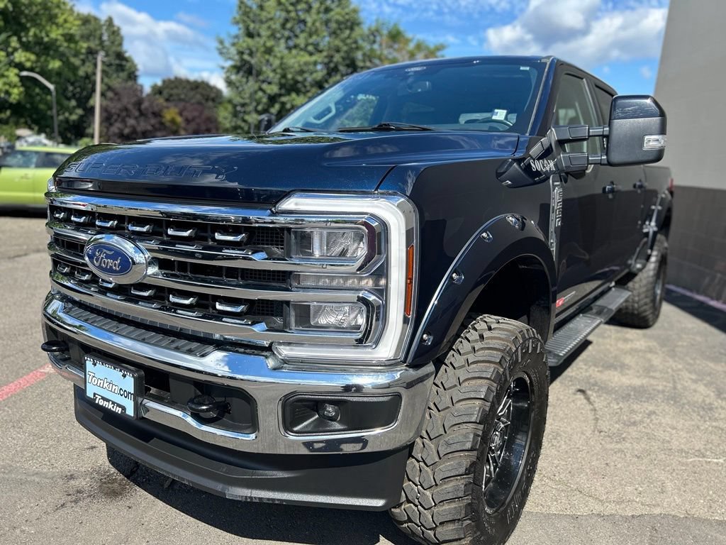 Used 2024 Ford F350 Lariat w/ Camper Package AWD/4WD image 9