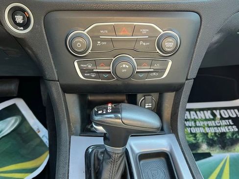Used 2022 Dodge Charger SXT w/ Blacktop Package image 16