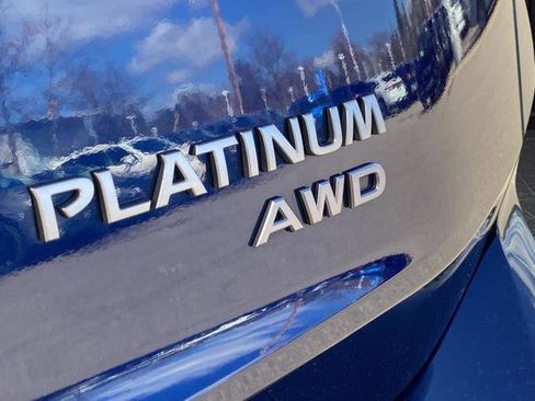 Used 2024 Nissan Rogue Platinum image 35