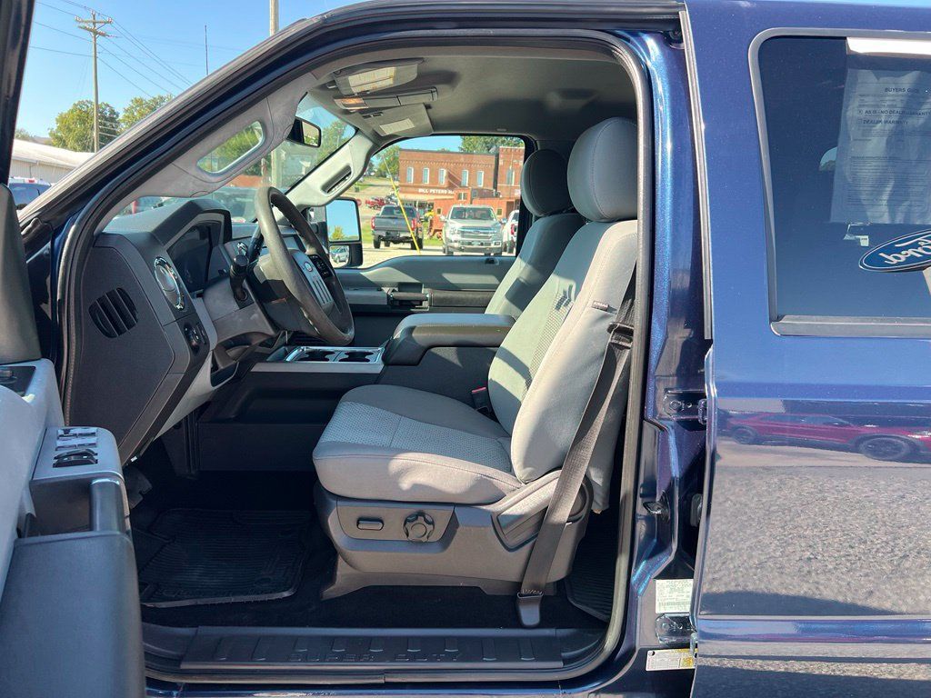Used 2013 Ford F250 XLT w/ FX4 4X4 Off-Road Pkg image 13