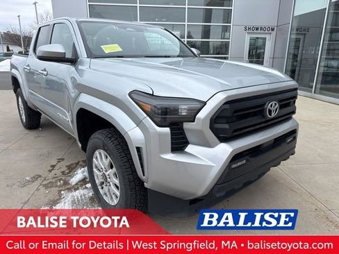 Used 2024 Toyota Tacoma SR5 image 1