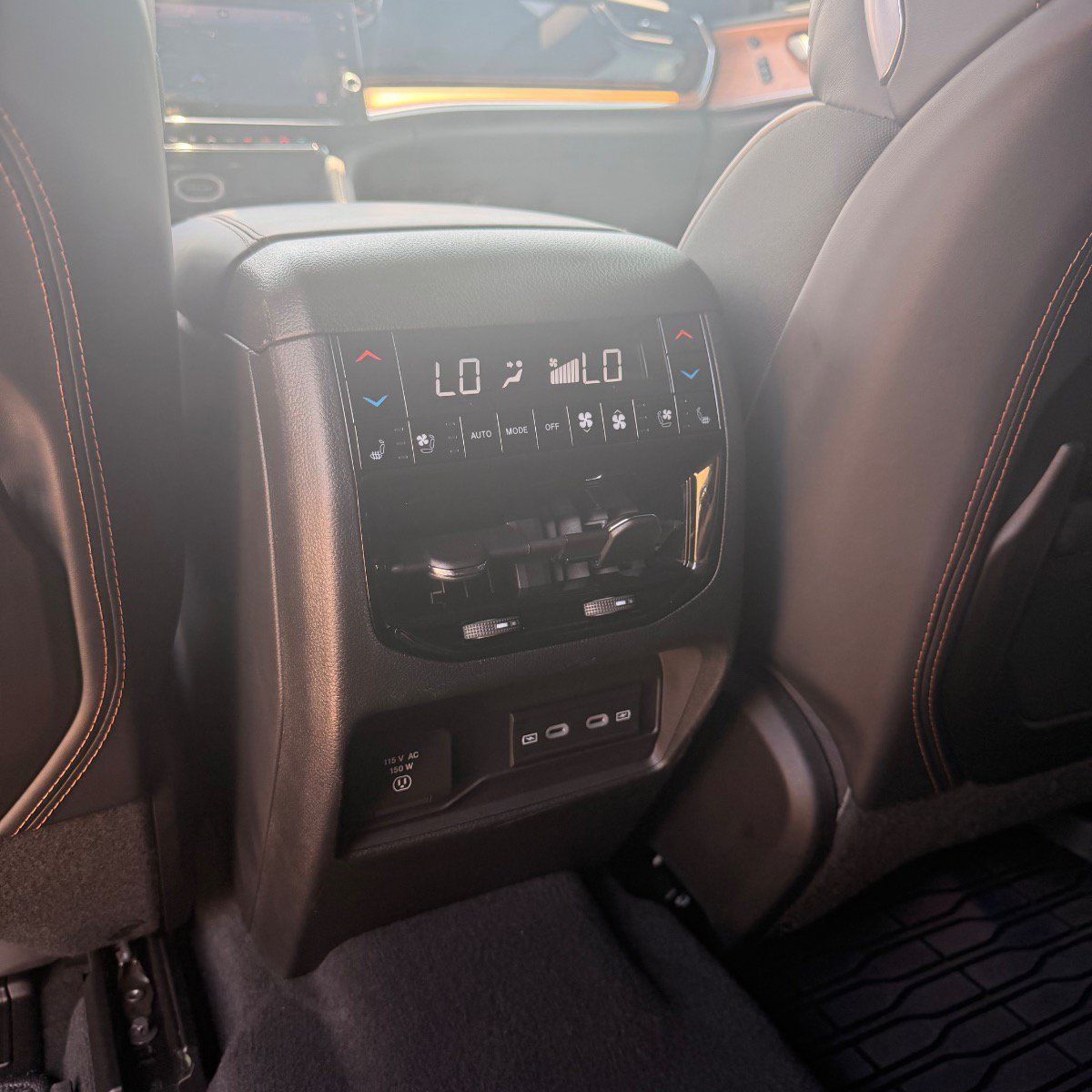 Used 2026 Jeep Grand Cherokee L Summit w/ Obsidian Package AWD/4WD image 26