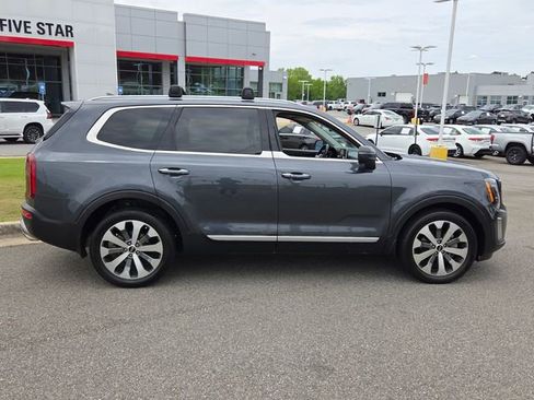 Used 2020 Kia Telluride S FWD image 14