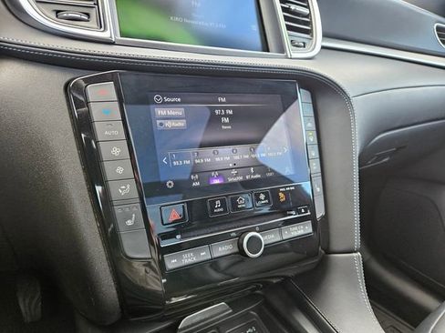 Used 2021 INFINITI QX50 Luxe w/ Appearance Package image 21