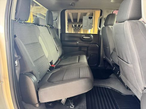 Used 2023 Chevrolet Silverado 3500 LT AWD/4WD image 26