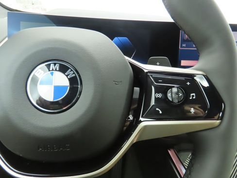 Used 2025 BMW X3 xDrive30i w/ Premium Package image 13