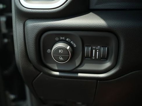 New 2026 RAM 2500 Laramie AWD/4WD image 29
