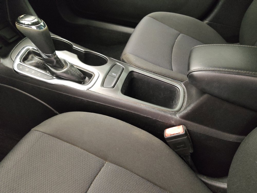 Used 2017 Chevrolet Cruze LT FWD image 26