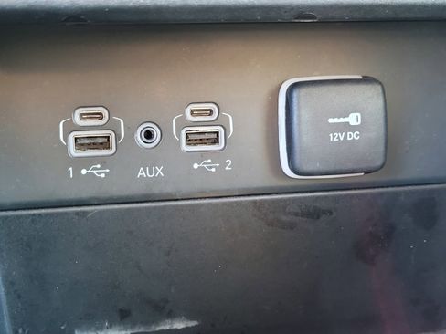 Used 2023 Jeep Grand Cherokee L Laredo image 20