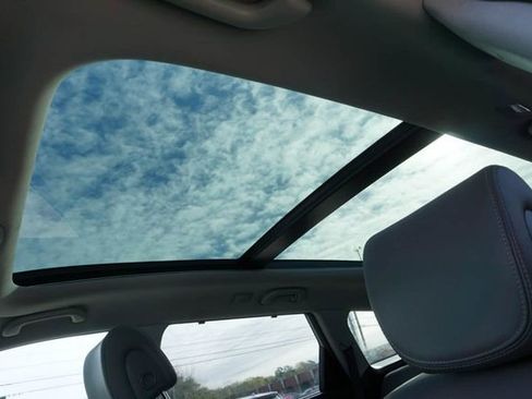 Used 2019 Hyundai Santa Fe Limited w/ Cargo Package image 33