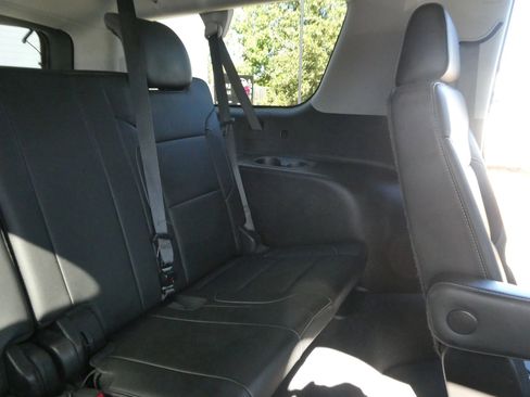 Used 2019 GMC Yukon XL SLT image 33