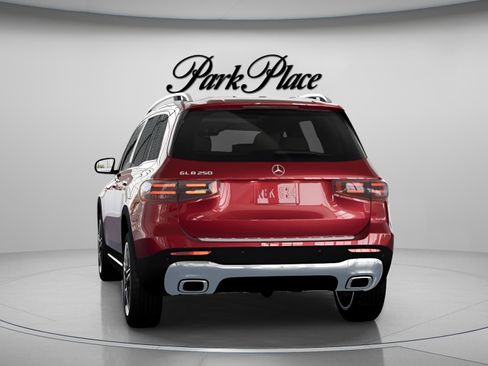 Used 2026 Mercedes-Benz GLB 250 image 16