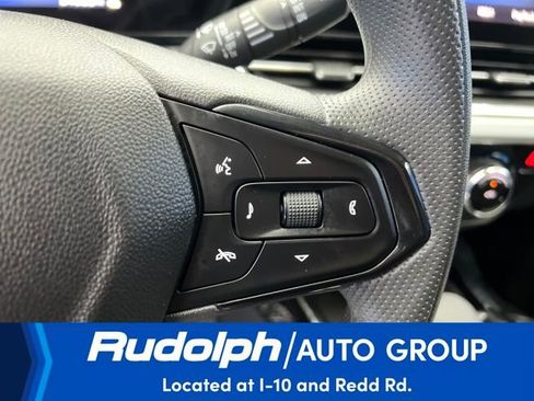 Used 2025 Chevrolet Trax LT image 17