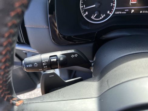 Used 2025 Nissan Pathfinder Rock Creek AWD/4WD image 17