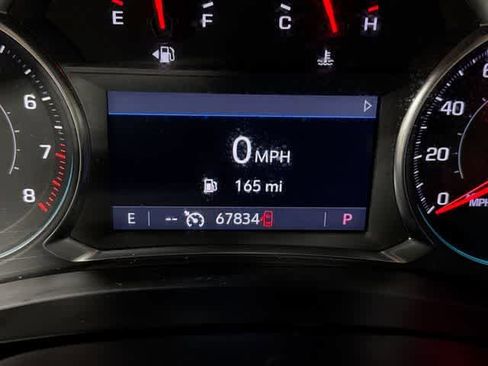 Used 2023 Chevrolet Traverse LT FWD image 20