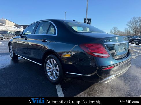Used 2017 Mercedes-Benz E 300 4MATIC image 6