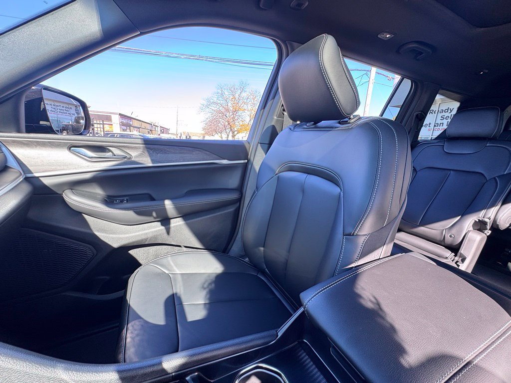 New 2027 Jeep Grand Cherokee L Limited AWD/4WD image 15