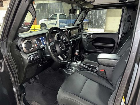 Used 2018 Jeep Wrangler Unlimited Sport S AWD/4WD image 27