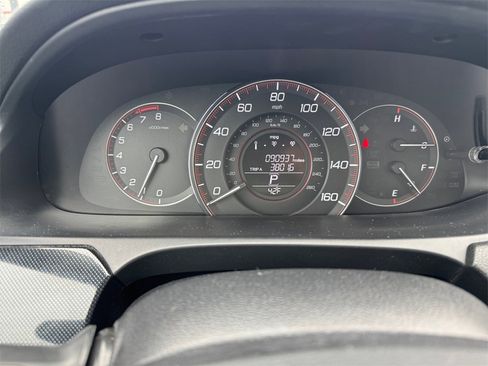 Used 2014 Honda Accord EX image 31