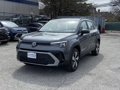 Used 2025 Volkswagen Taos S AWD/4WD image 8
