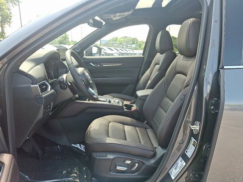 New 2025 MAZDA CX-5 Signature image 13